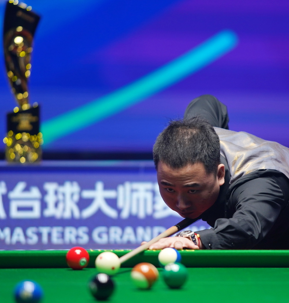 以及他在拜 以及他在拜