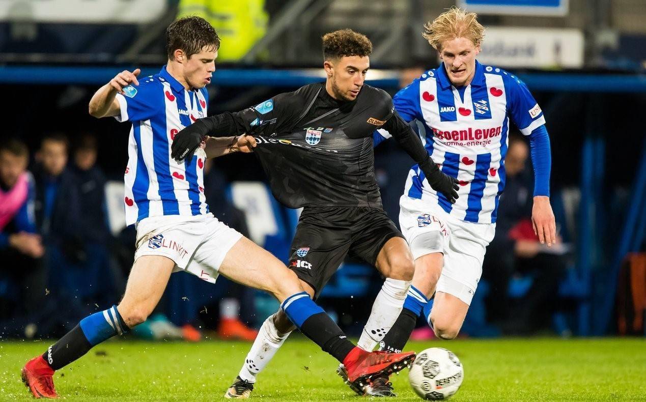 沙特赛前的 沙特赛前的