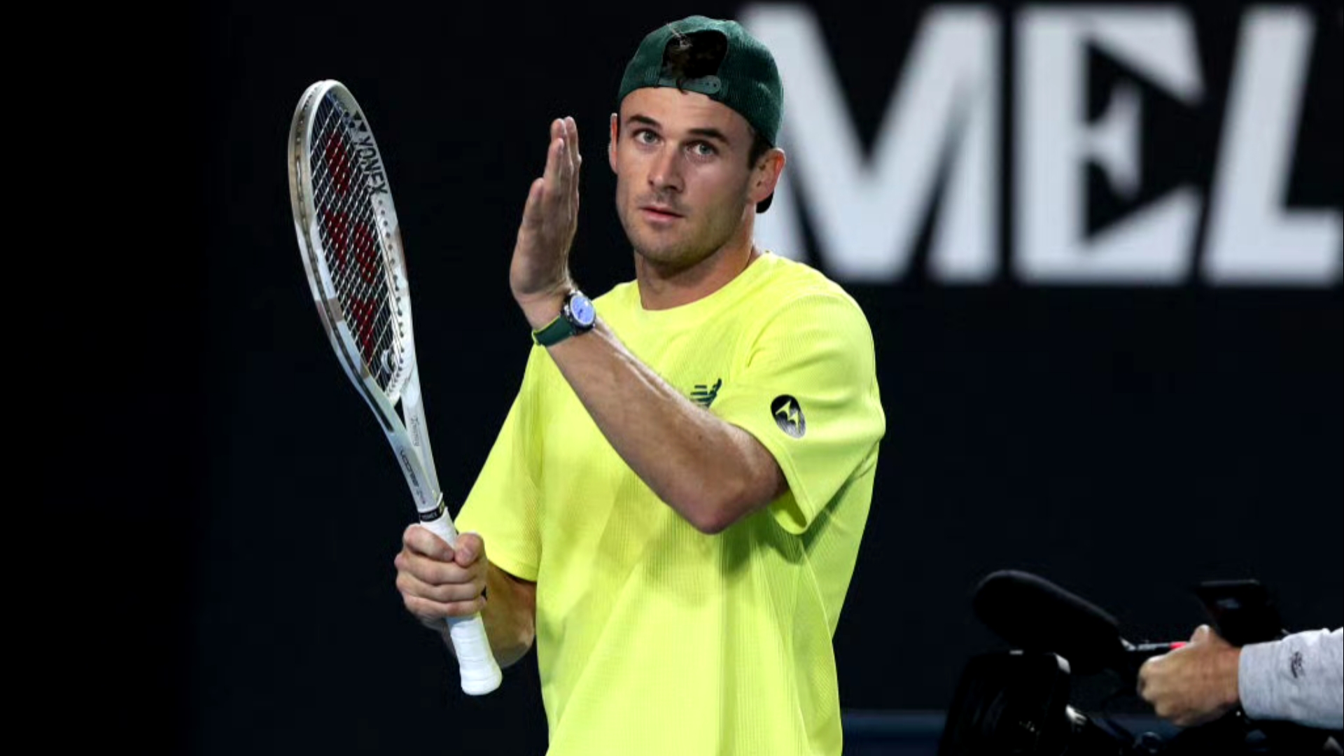 威纷纷给予 威纷纷给予