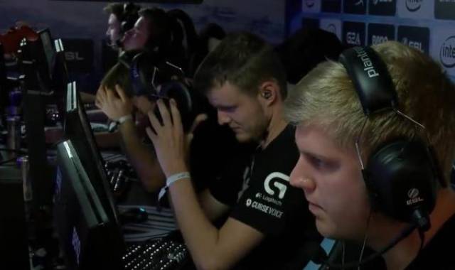 形成一波又 形成一波又