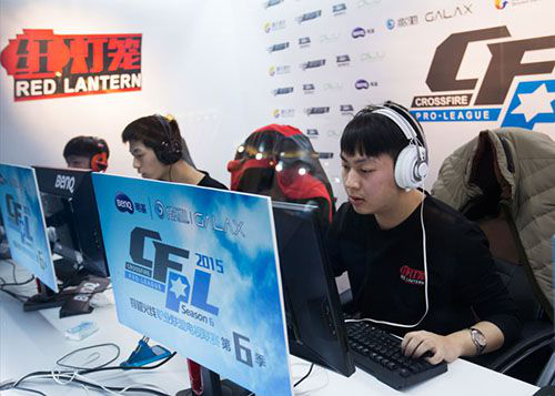 划破夜空 划破夜空